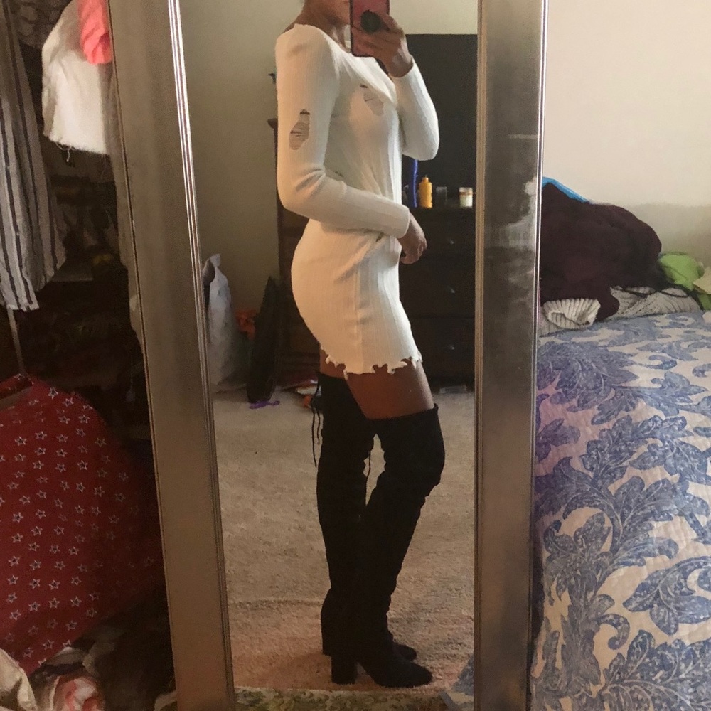 White distressed knit dress - Picture 2 of 3